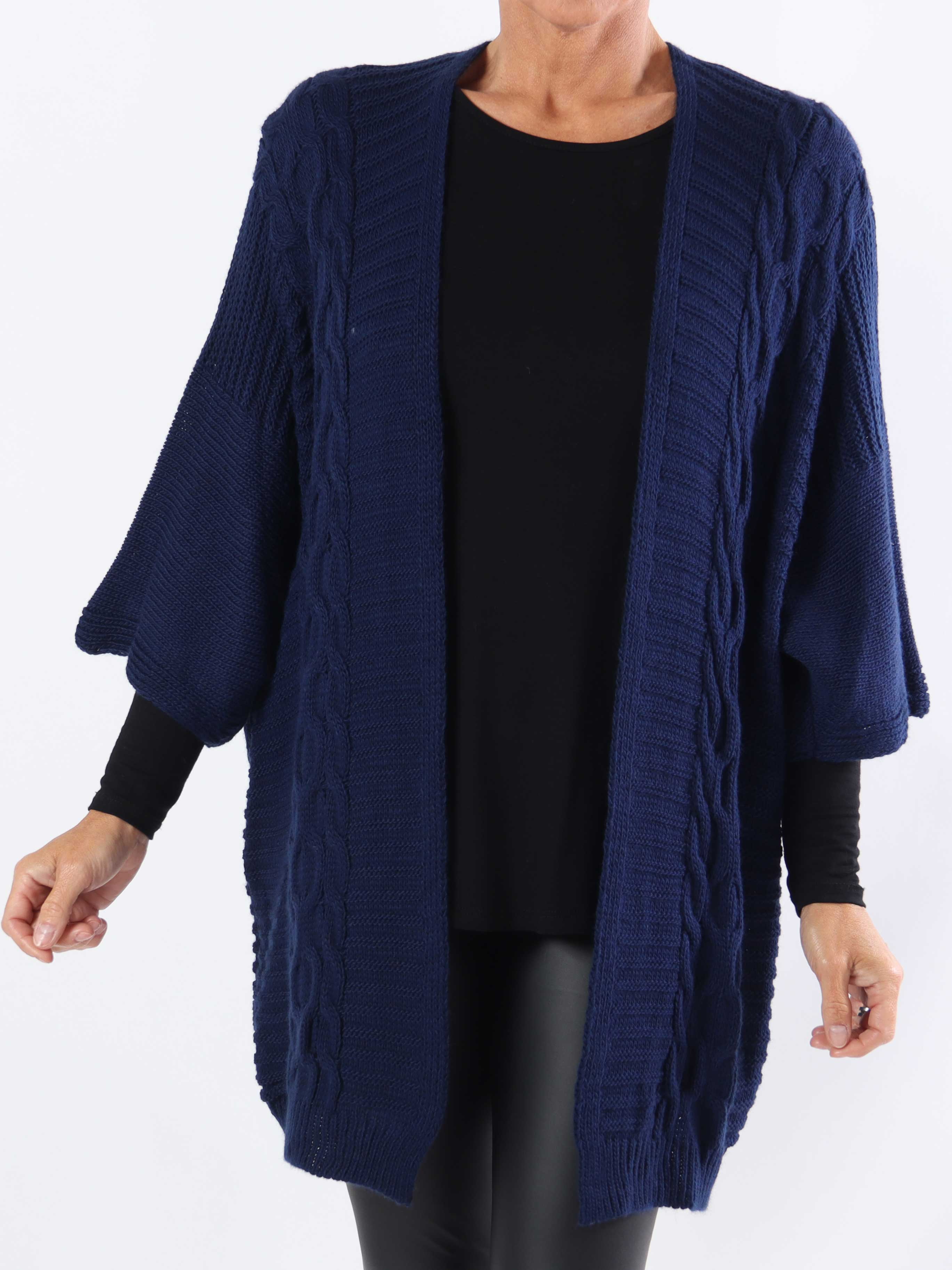 Avalon - Stickad cardigan i plus size med korta ärmar